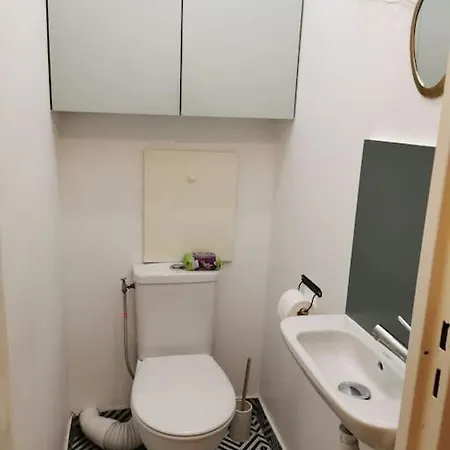 Flat With 3 Bedrooms 90 M2 Balcony And Parking, Subway Station Riquet Appartamento